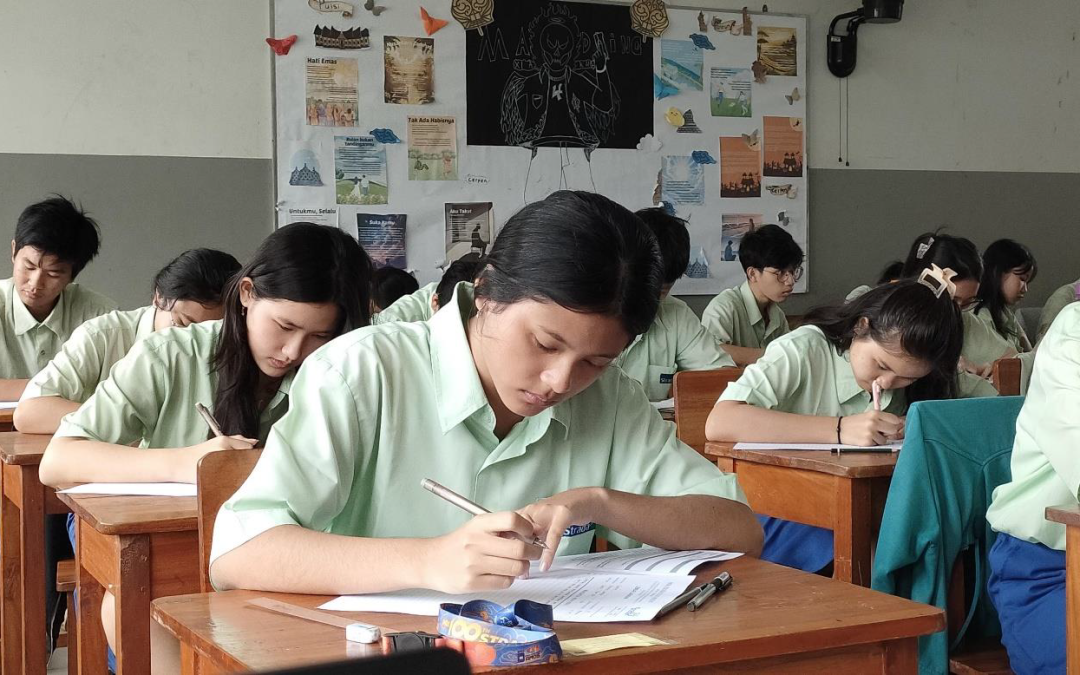 Ketika Mesin Menjawab, Guru Menuntun Makna