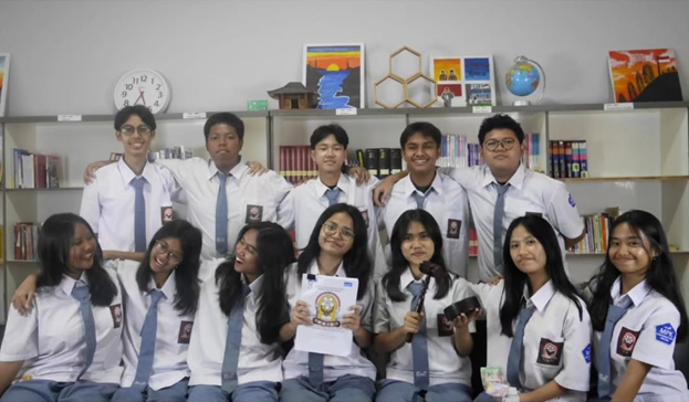 Mendidik Pemimpin Masa Depan: Menguatkan Karakter Remaja di Bangku SMA