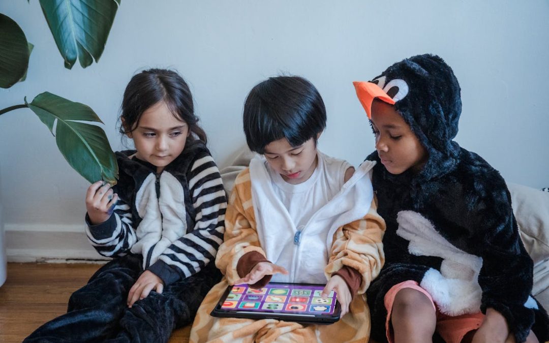 Menjaga Anak di Ruang Digital: Antara Regulasi, Peran Keluarga, dan Sekolah